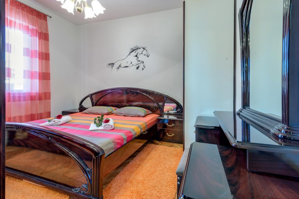 Apartment Marinely Kastela Bagian luar foto